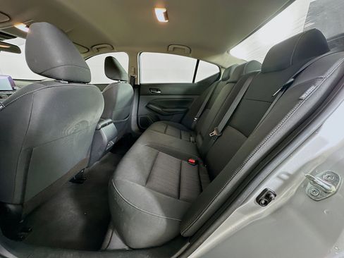 Used 2022 Nissan Altima 2.5 SV image 26