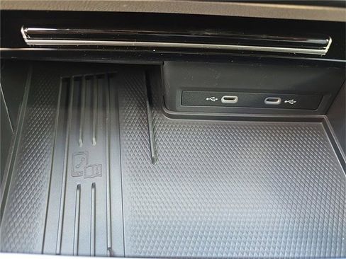 New 2026 Volkswagen Atlas SEL Premium R-Line image 24