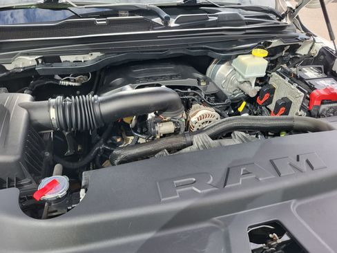 Used 2019 RAM 1500 Laramie AWD/4WD image 28