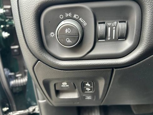 New 2026 RAM 1500 Big Horn AWD/4WD image 17