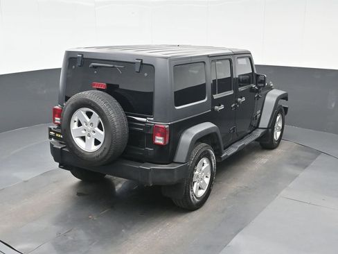 Used 2018 Jeep Wrangler Unlimited Sport S AWD/4WD image 21