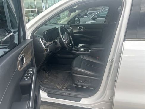 Used 2022 Kia Sorento EX image 8