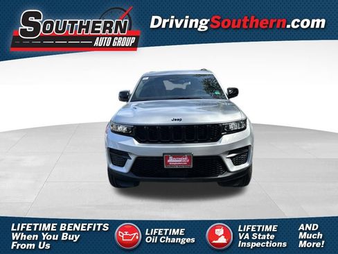 New 2025 Jeep Grand Cherokee Altitude image 1