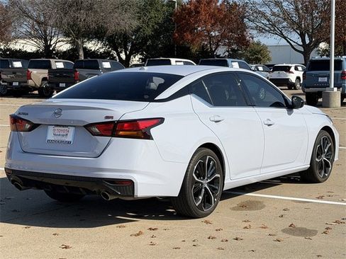 Used 2024 Nissan Altima 2.5 SR image 4