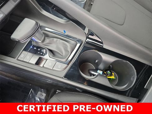 Certified 2025 Hyundai Elantra SEL image 25