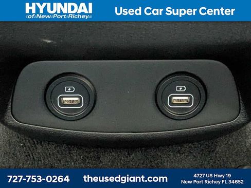 Used 2023 Hyundai Santa Fe SEL FWD image 17