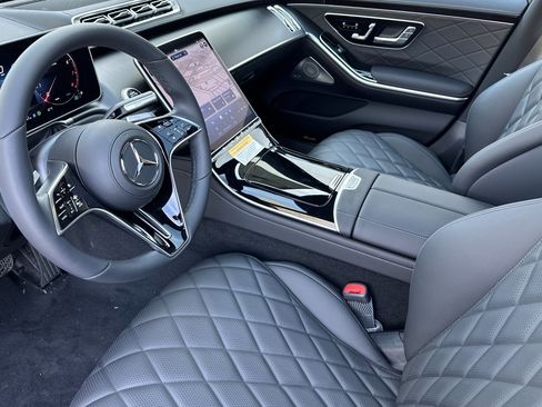 New 2025 Mercedes-Benz S 580 4MATIC Sedan image 16