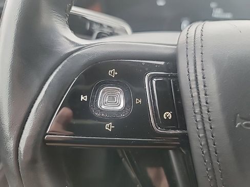 Used 2023 Lincoln Aviator Reserve image 19