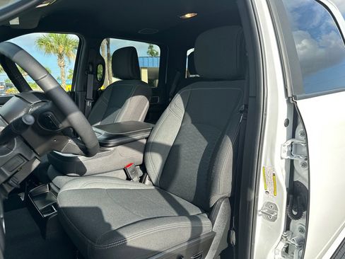 Used 2025 RAM 2500 Big Horn AWD/4WD image 12
