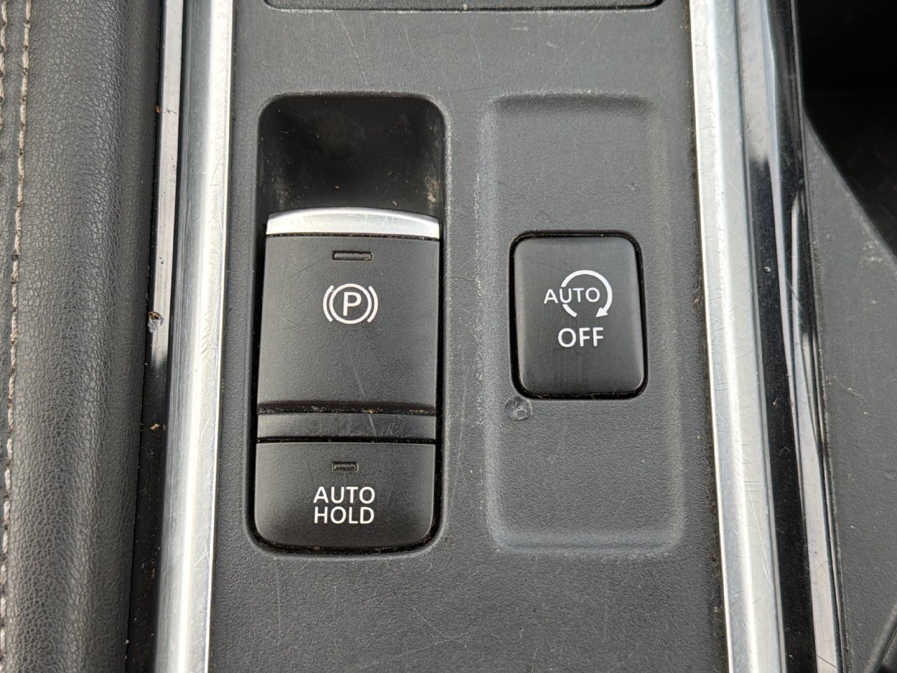 Used 2025 Nissan Pathfinder Platinum w/ Cargo Package AWD/4WD image 8