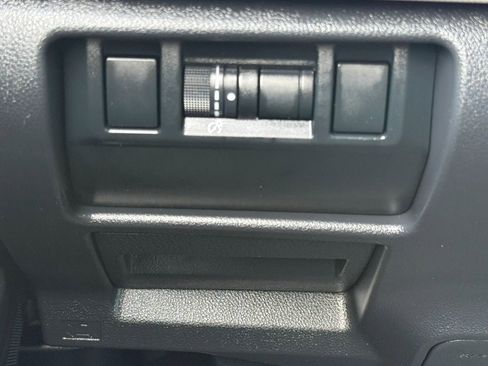 Used 2025 Subaru Forester image 31