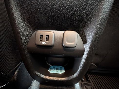 Used 2020 Chevrolet Colorado LT w/ Redline Special Edition image 36