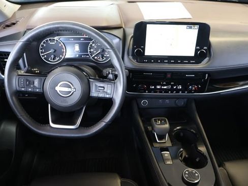 Used 2023 Nissan Rogue SL w/ SL Premium Package AWD/4WD image 16
