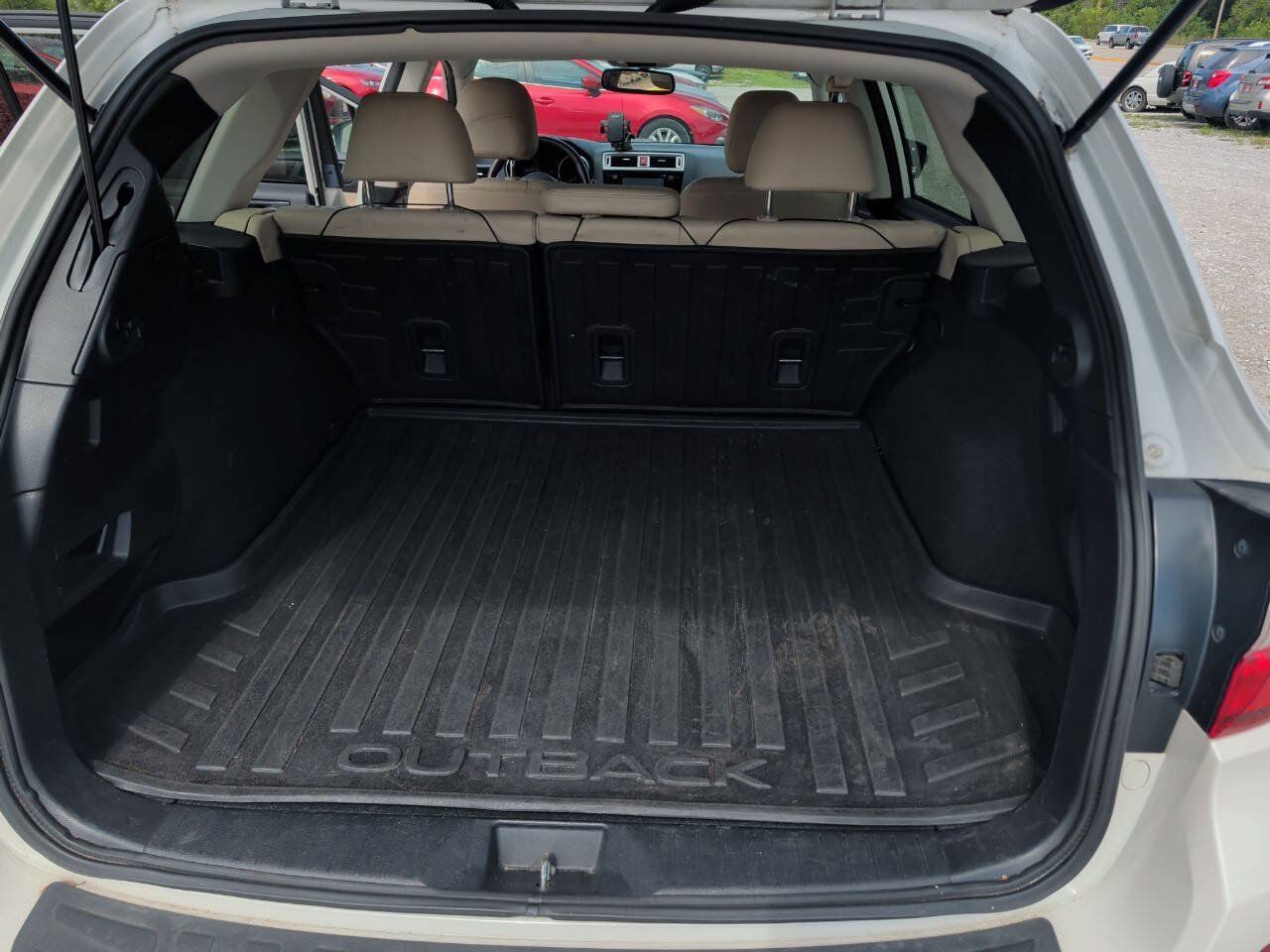 Used 2015 Subaru Outback 2.5i Limited AWD/4WD image 11