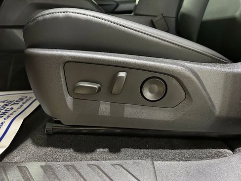 New 2026 Chevrolet Colorado Trail Boss AWD/4WD image 17