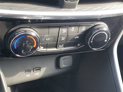 Used 2024 Buick Encore GX Sport Touring w/ Comfort Package image 27