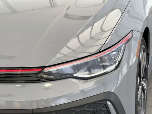 New 2026 Volkswagen Golf SE image 11