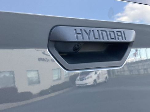 Used 2023 Hyundai Santa Cruz SEL Premium image 11