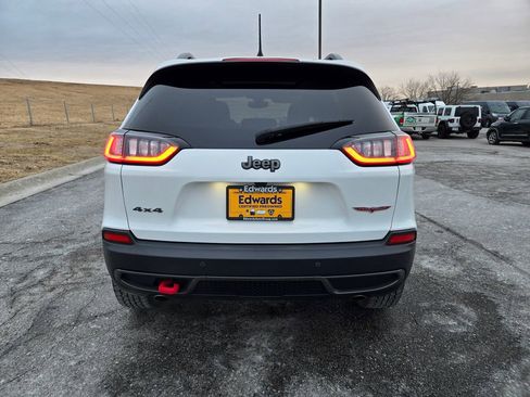 Used 2019 Jeep Cherokee Trailhawk w/ Comfort/Convenience Group image 5