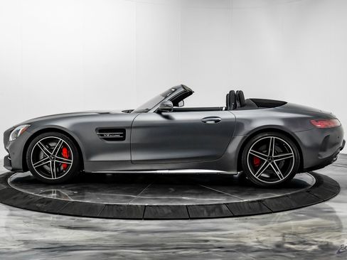 Used 2018 Mercedes-Benz AMG GT C image 5
