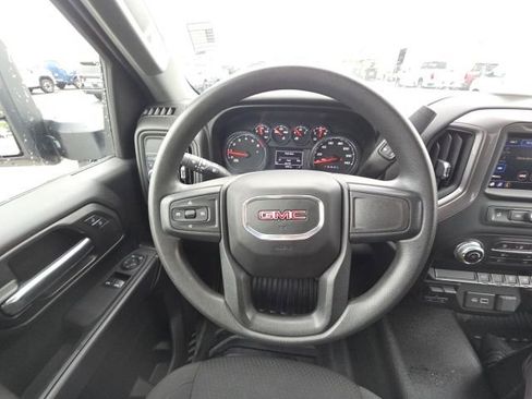 Used 2022 GMC Sierra 2500 Pro w/ Convenience Package image 21