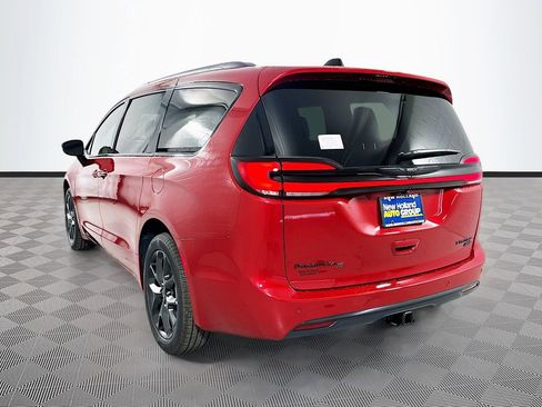New 2026 Chrysler Pacifica Limited w/ S Appearance Package AWD/4WD image 22