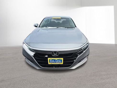 Used 2018 Honda Accord Touring image 2