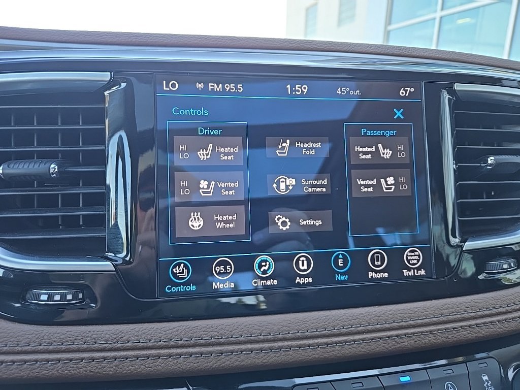 Used 2018 Chrysler Pacifica Limited w/ Tire & Wheel Group FWD image 55