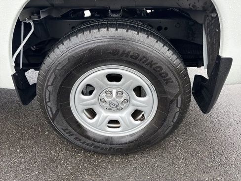 Used 2024 Nissan Frontier S w/ Technology Package AWD/4WD image 28