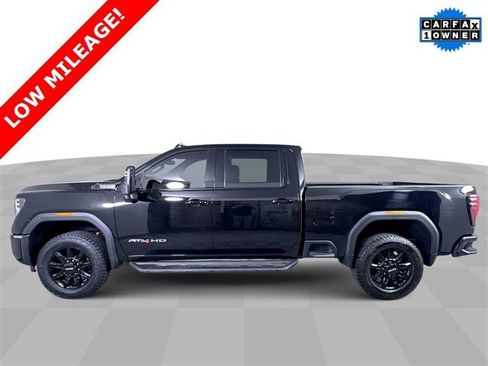 Used 2025 GMC Sierra 2500 AT4 image 5