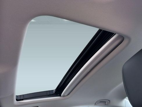 Used 2024 Honda Accord Touring image 21