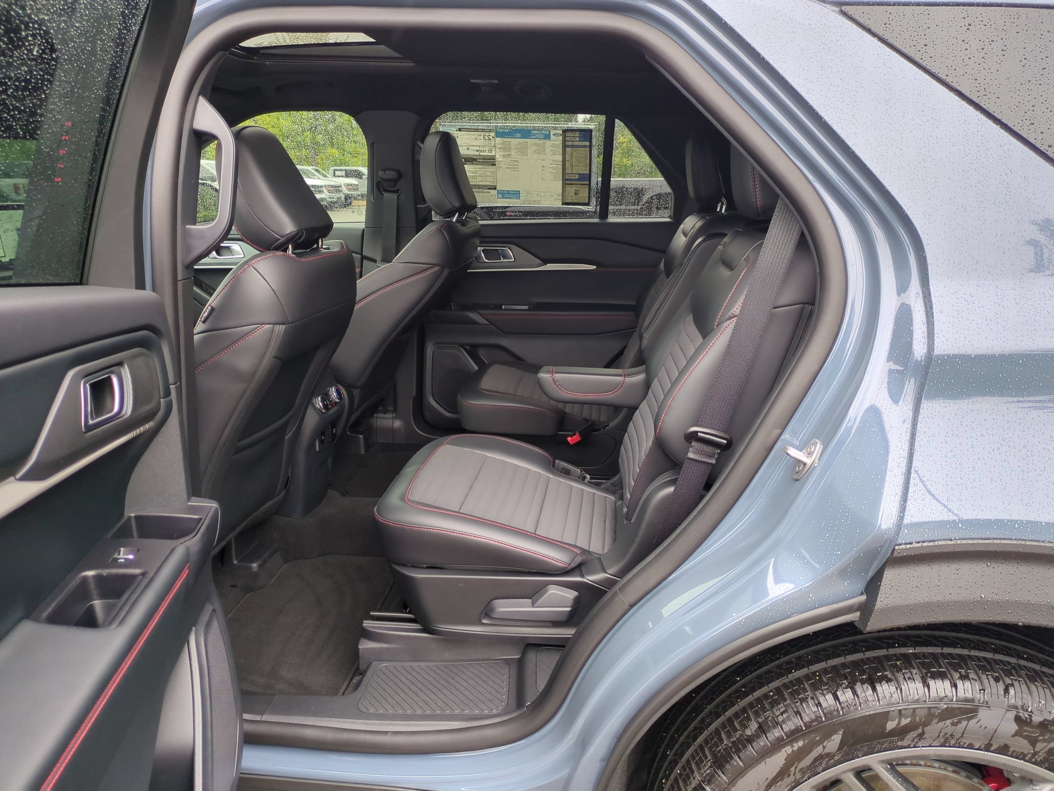 New 2026 Ford Explorer ST-Line w/ ST-Line Street Pack AWD/4WD image 30