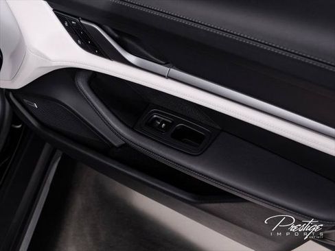 Used 2023 Porsche Taycan Cross Turismo AWD/4WD image 33