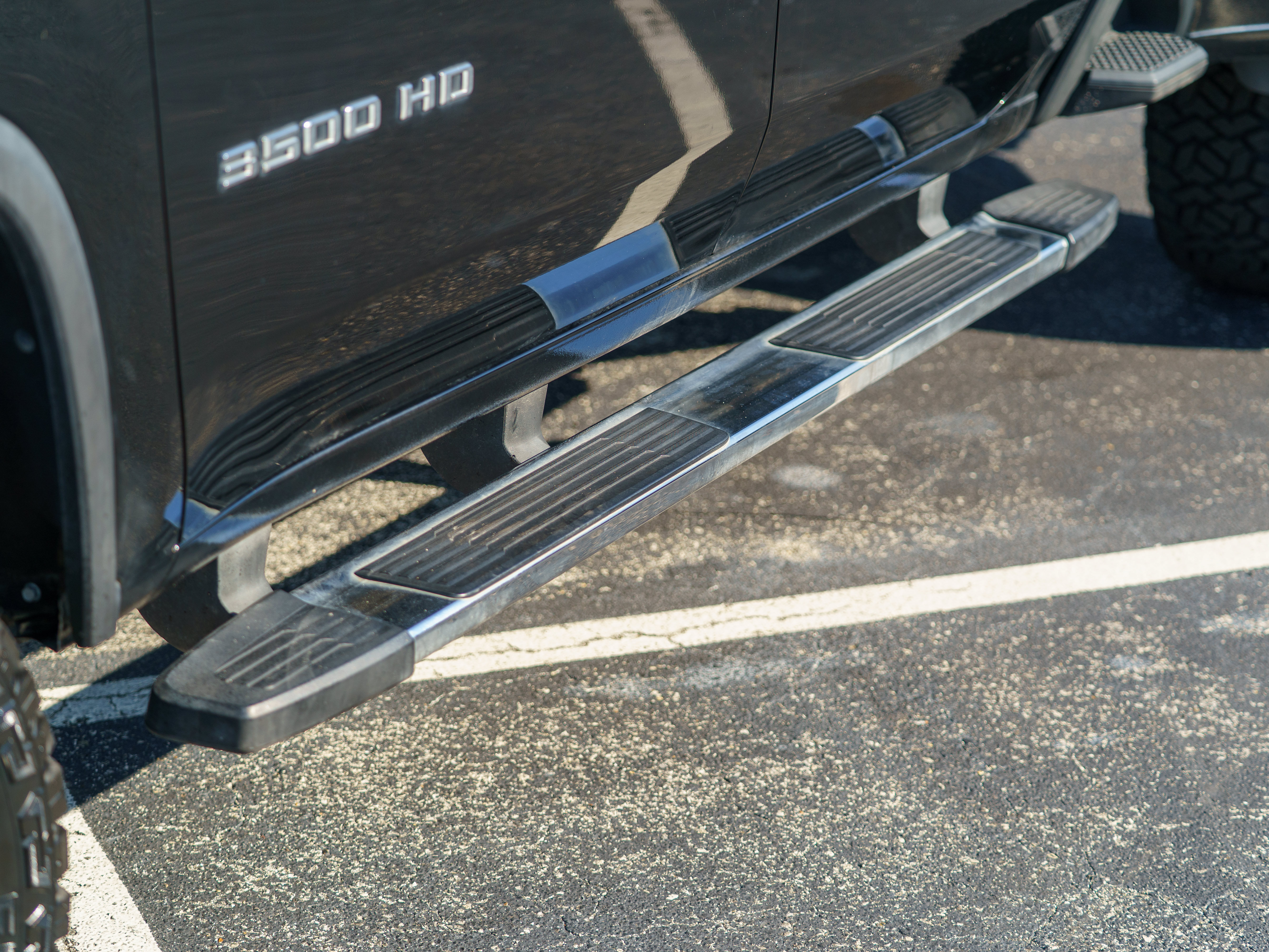 Used 2024 Chevrolet Silverado 3500 LTZ AWD/4WD image 50
