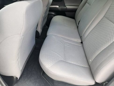 Used 2022 Toyota Tacoma SR5 RWD image 30