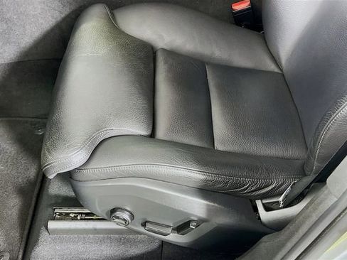 Used 2018 Volvo XC60 T6 Inscription w/ Convenience Package image 21