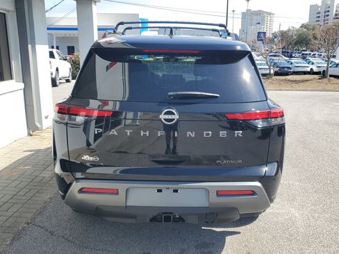 New 2026 Nissan Pathfinder Platinum image 4