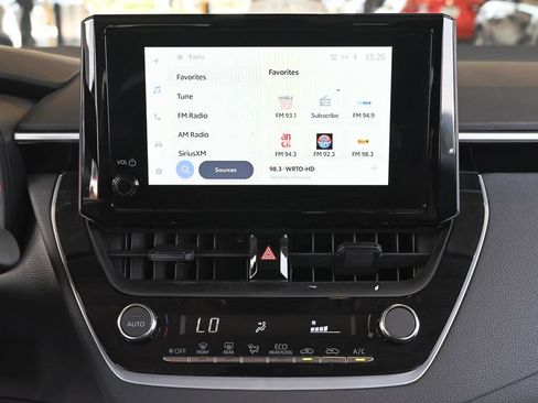 Used 2024 Toyota Corolla LE FWD image 24