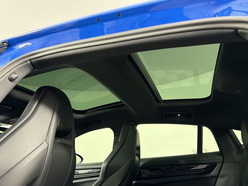 Certified 2025 Porsche Panamera image 18