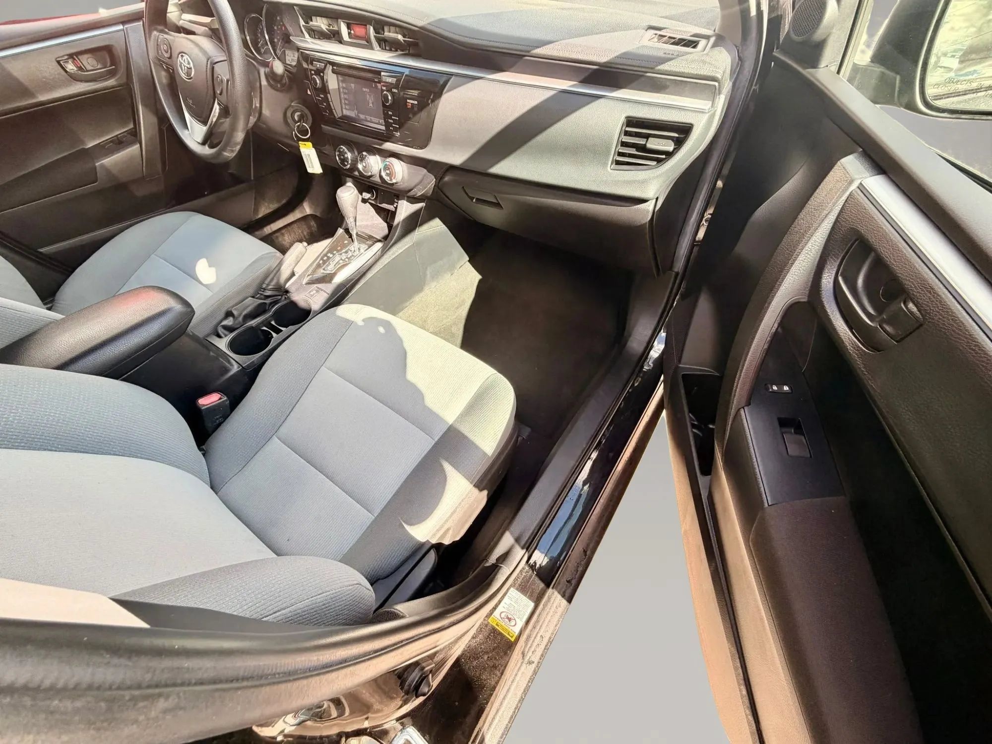 Used 2016 Toyota Corolla L FWD image 8