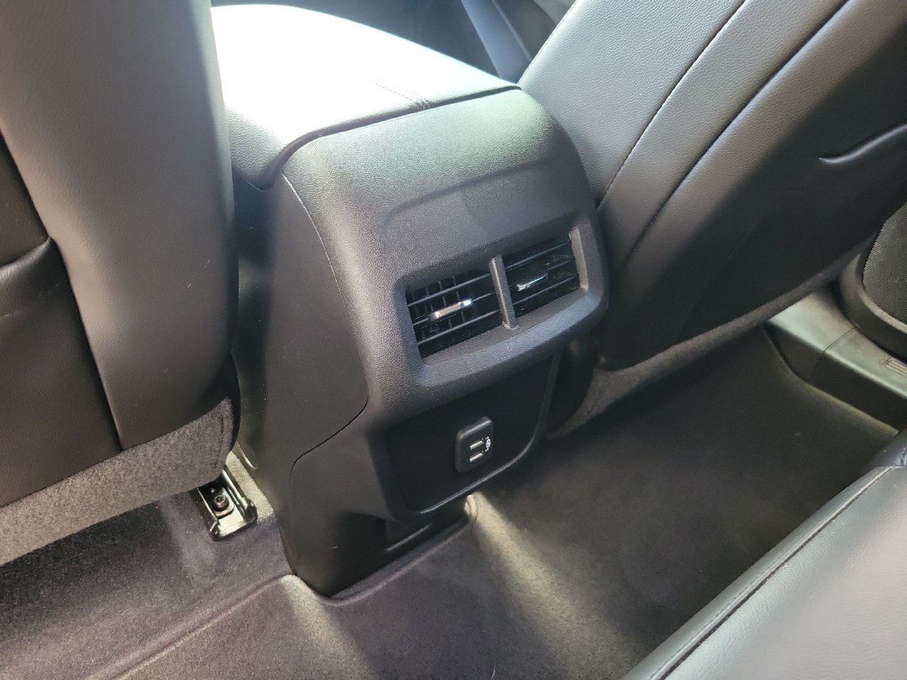 Certified 2021 Chevrolet Equinox Premier w/ Redline Edition FWD image 11