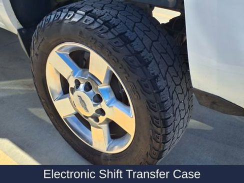 Used 2016 Chevrolet Silverado 2500 LTZ image 31