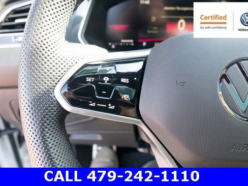 Certified 2023 Volkswagen Tiguan SE R-Line image 23
