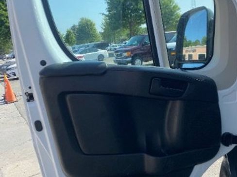 Used 2022 RAM ProMaster 2500 image 11