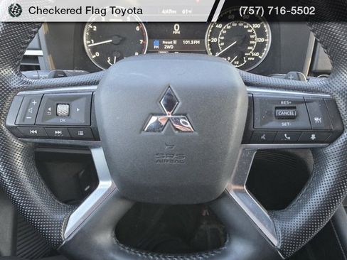 Used 2022 Mitsubishi Outlander SEL Black Edition image 16