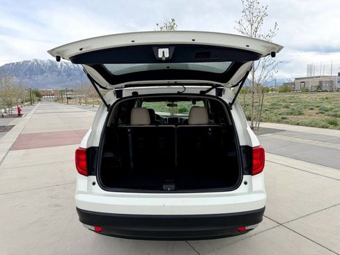 Used 2016 Honda Pilot EX image 9