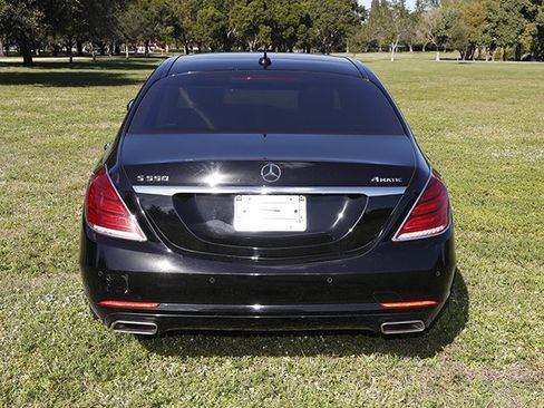 Used 2014 Mercedes-Benz S 550 Sedan image 32