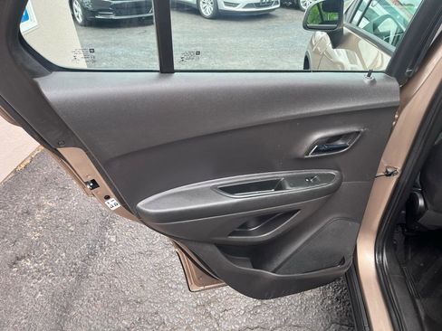 Used 2018 Chevrolet Trax LS w/ LPO, Protection Package FWD image 24