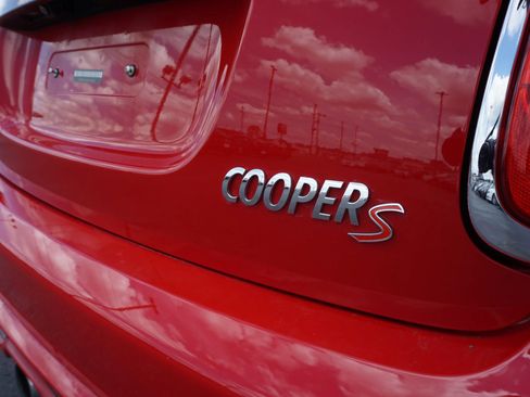 Used 2019 MINI Cooper S FWD image 12