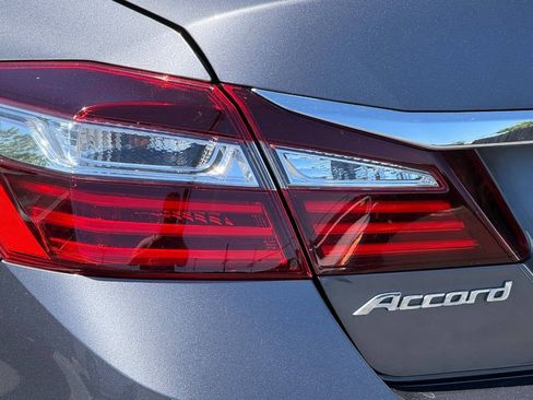 Used 2017 Honda Accord EX-L image 23